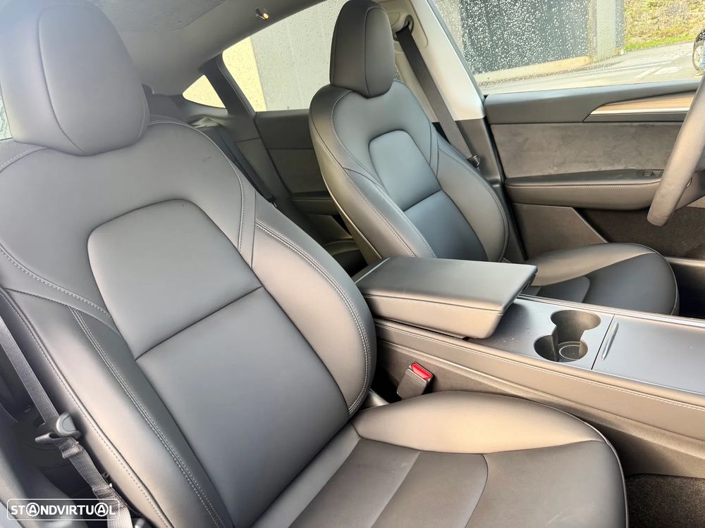 Tesla Model Y RWD - 11