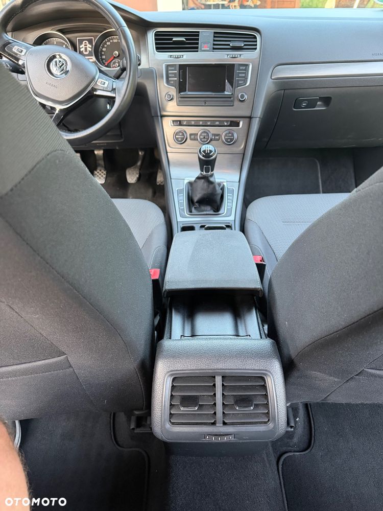 Volkswagen Golf - 13