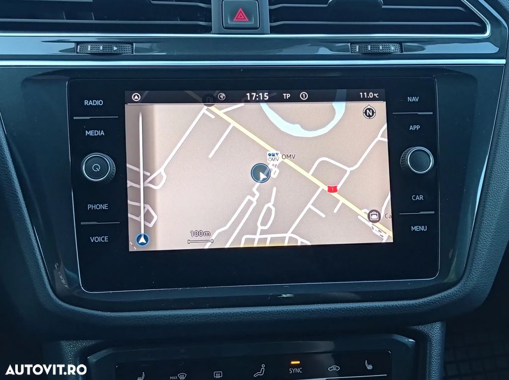 Volkswagen Tiguan 2.0 TDI 4Mot DSG Elegance - 27