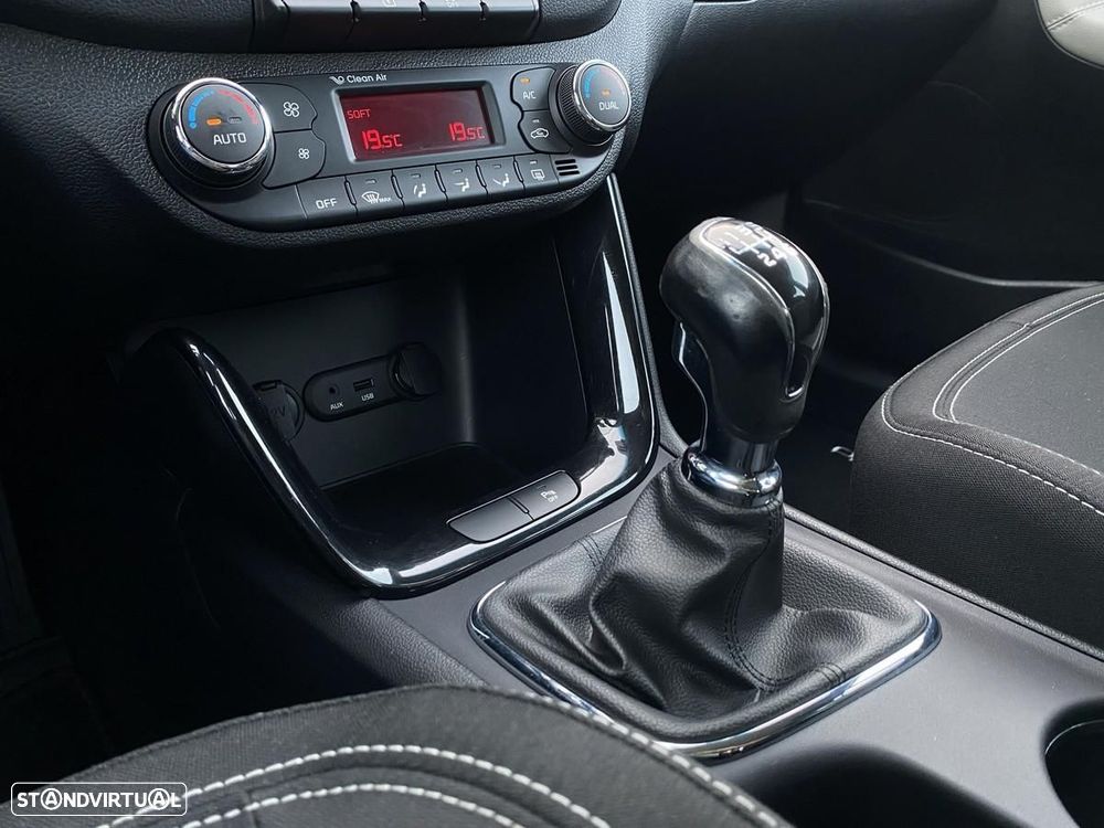 Kia Ceed SW 1.6 CRDi TX - 14