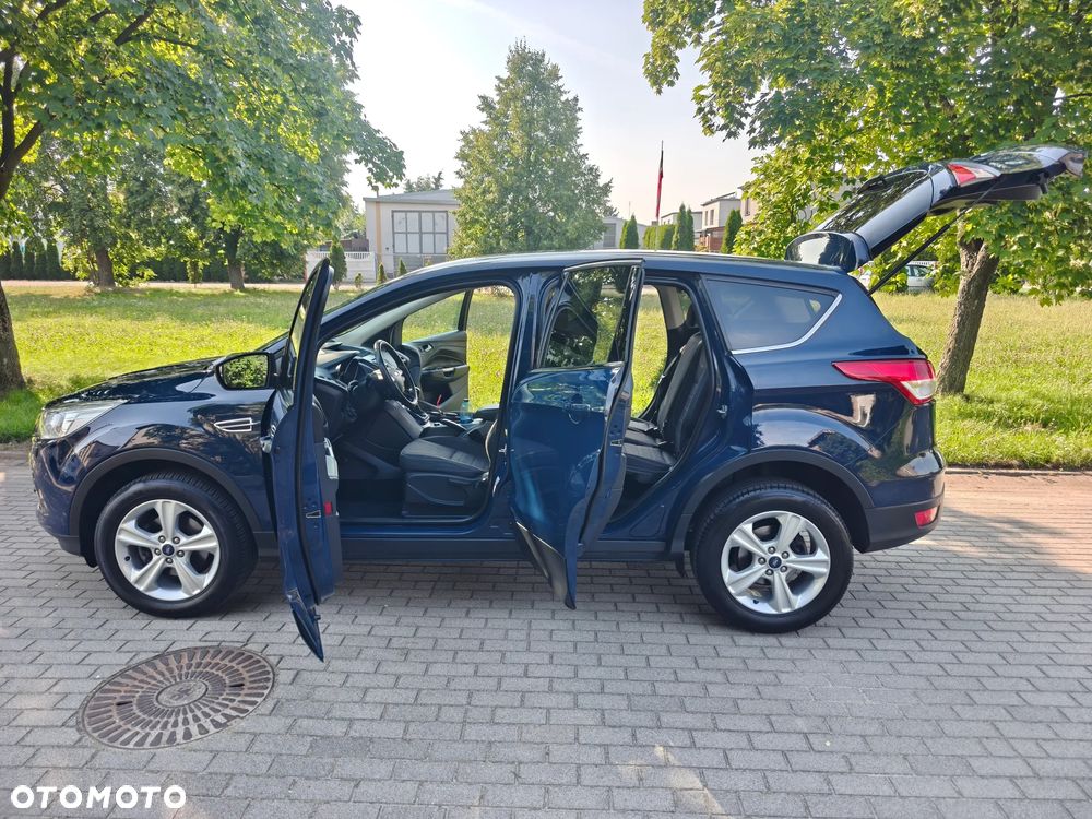 Ford Kuga - 27