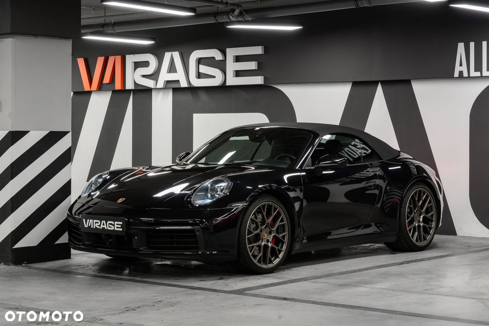 Porsche 911 Carrera 4S - 2