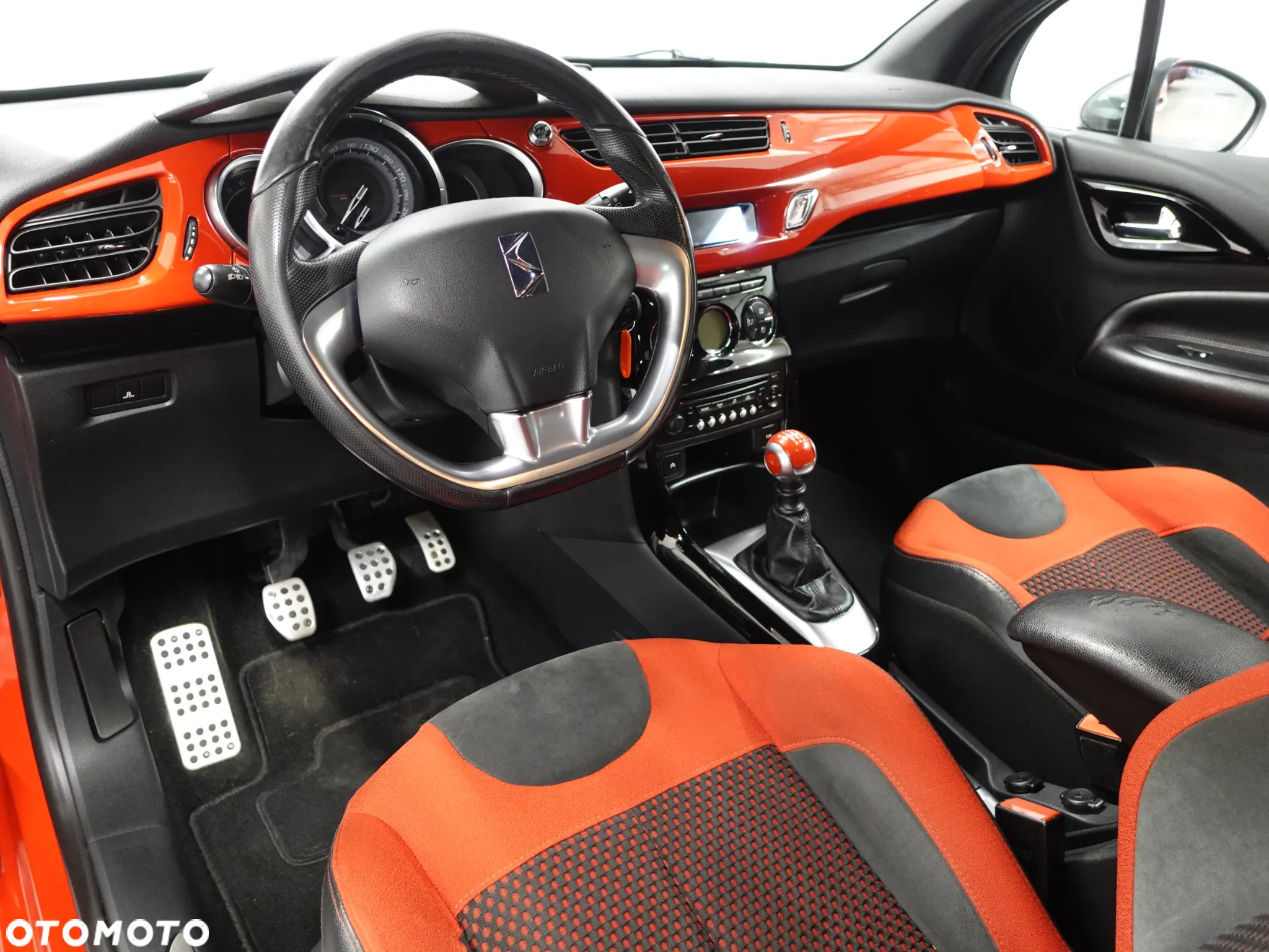 Citroën DS3 THP 155 Red Edition - 20