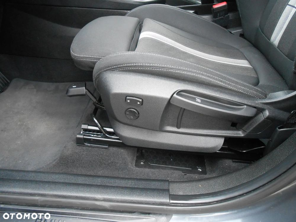 BMW Seria 2 - 11