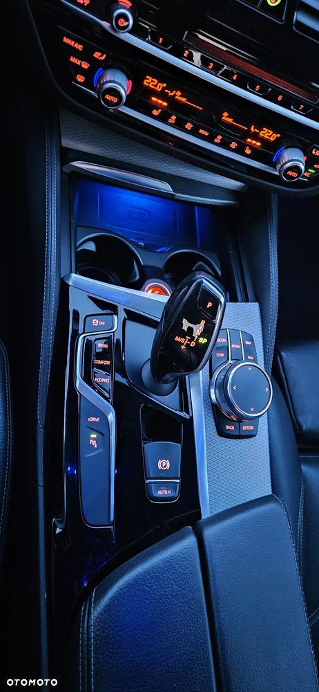 BMW Seria 5 530e iPerformance M Sport sport - 32