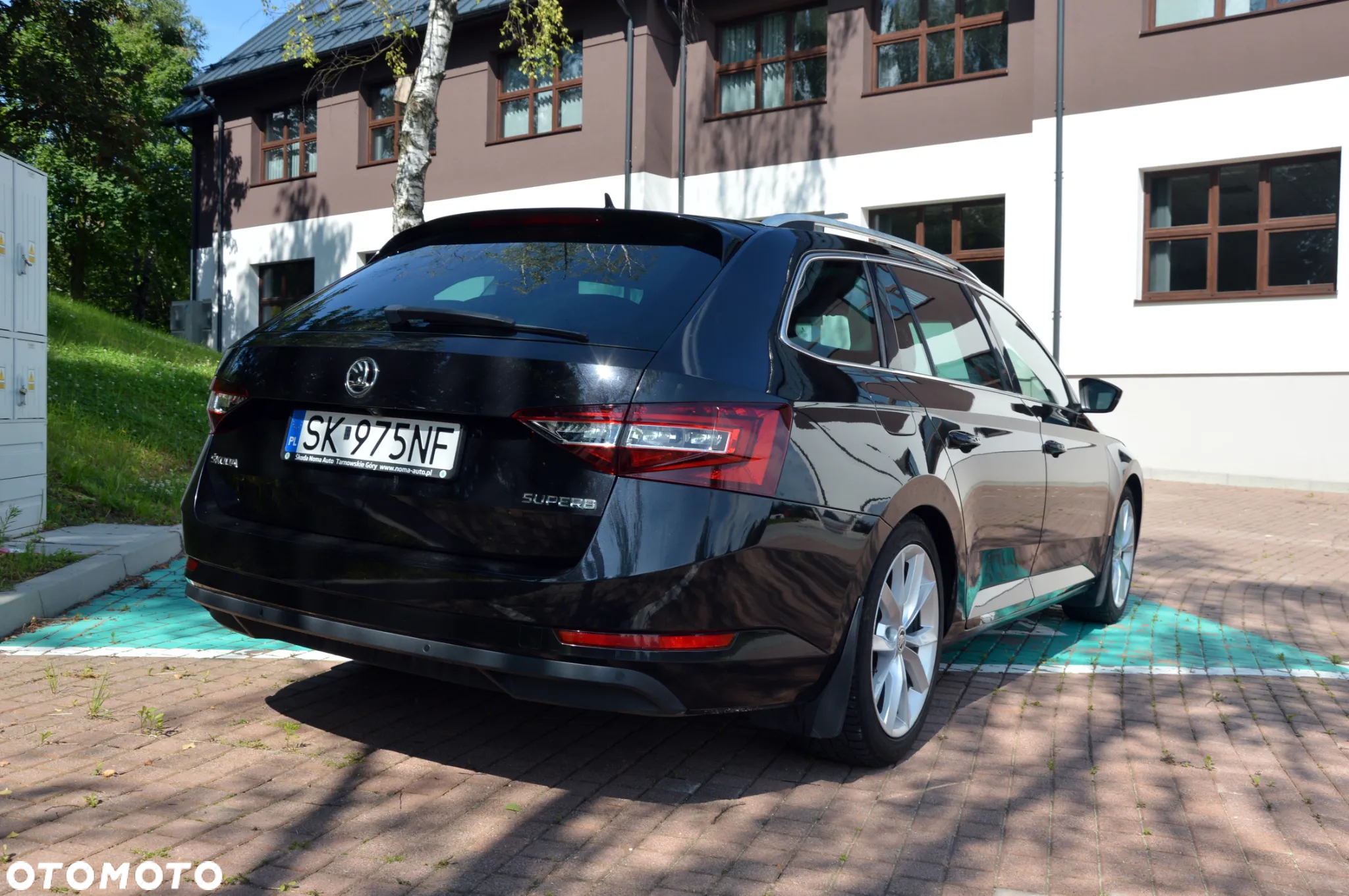 Skoda Superb 2.0 TDI Ambition DSG - 28