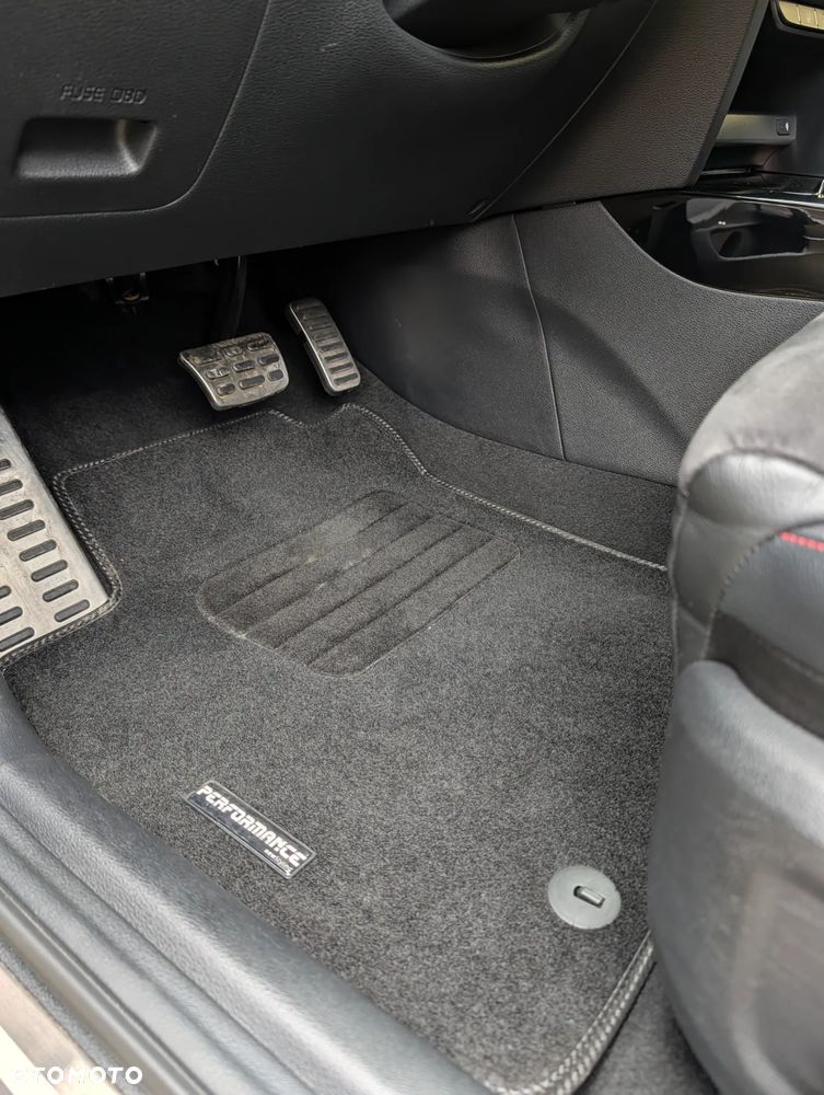 Kia ProCeed 1.6 T-GDI DCT7 OPF GT - 19