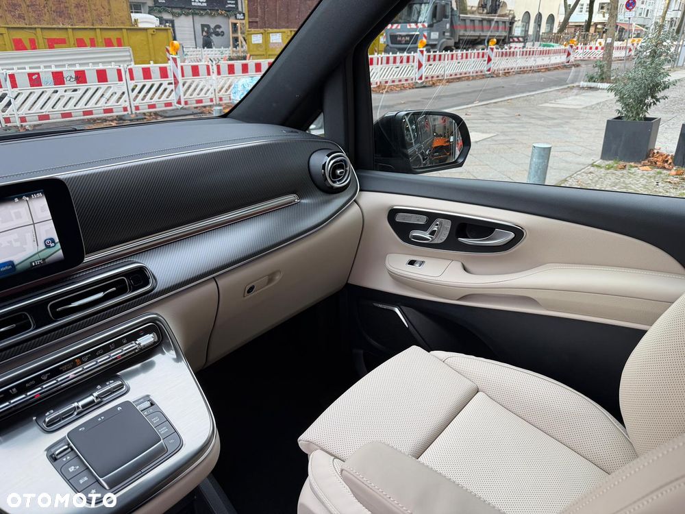 Mercedes-Benz Klasa V 300 d Extralang 9G-TRONIC Edition - 13