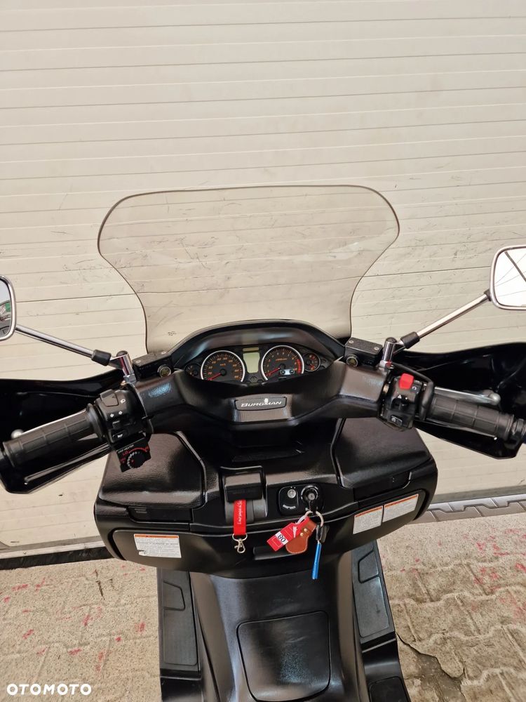 Suzuki Burgman - 26