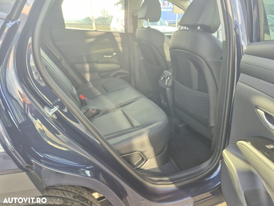 Hyundai Tucson - 8