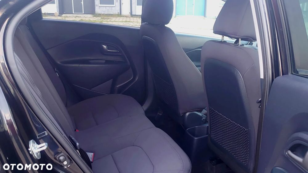 Kia Rio 1.2 Dream Team Edition - 20