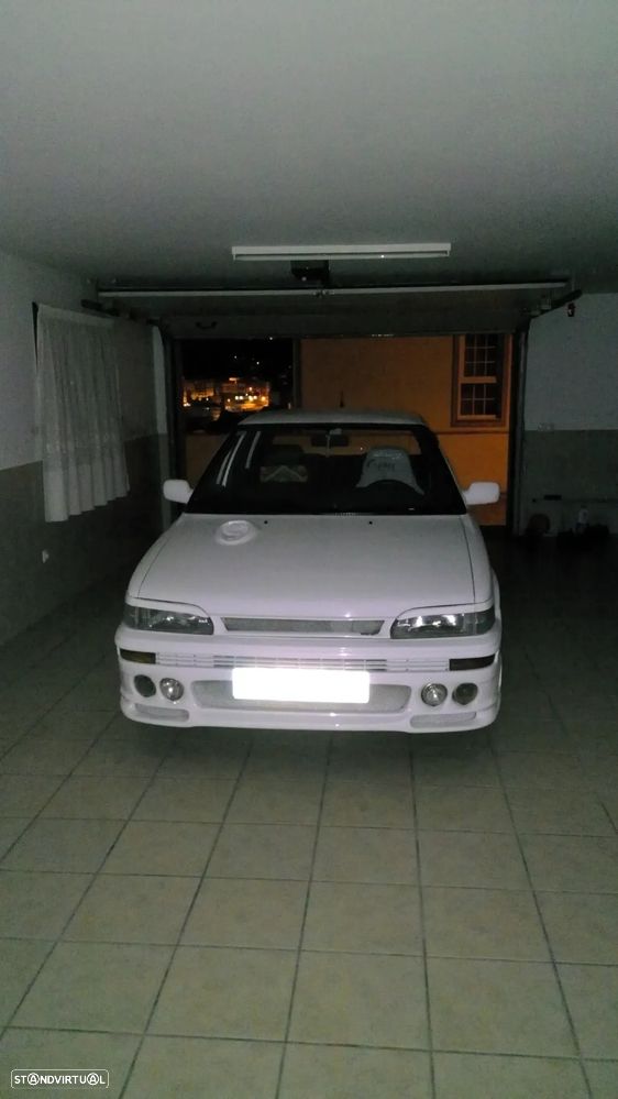 Toyota Corolla Liftback 1.3 - 5