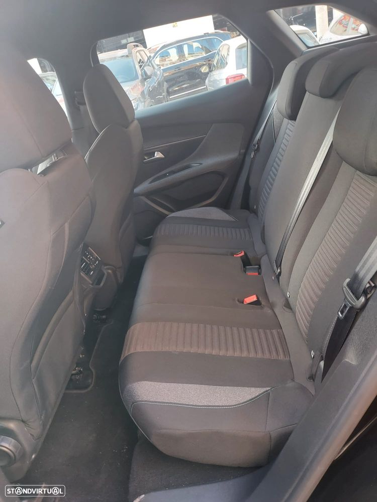 Peugeot 3008 BlueHDi 130 Stop & Start EAT8 Active Pack - 11