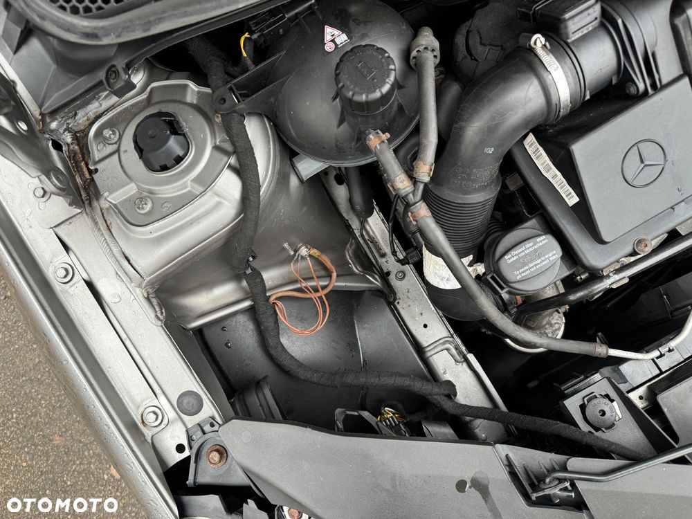 Mercedes-Benz Klasa B 180 CDI Special Edition - 24