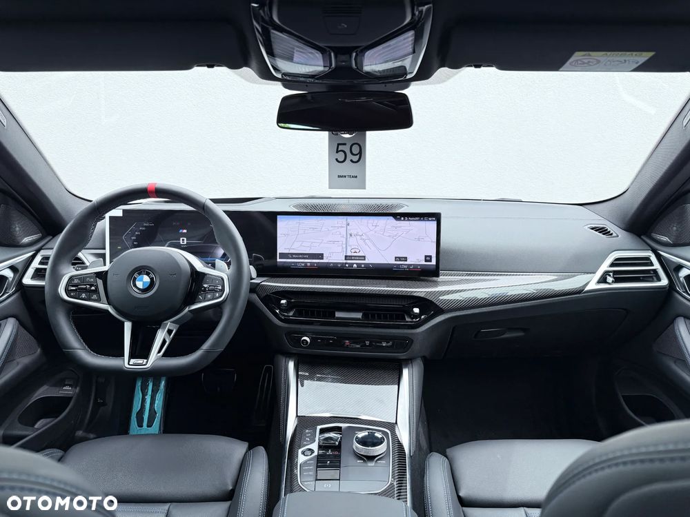 BMW Seria 4 M440i xDrive mHEV - 39