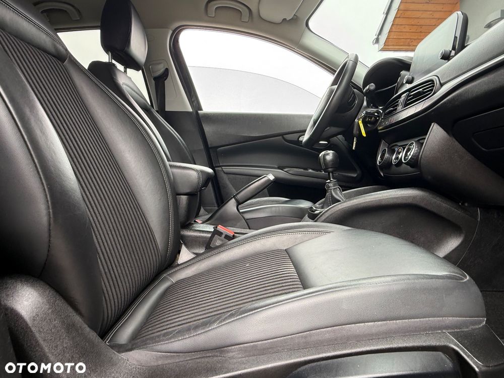 Fiat Tipo 1.4 T-Jet 16v S-Design - 15