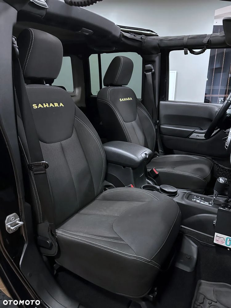 Jeep Wrangler 2.8 CRD Unlim Sahara - 10