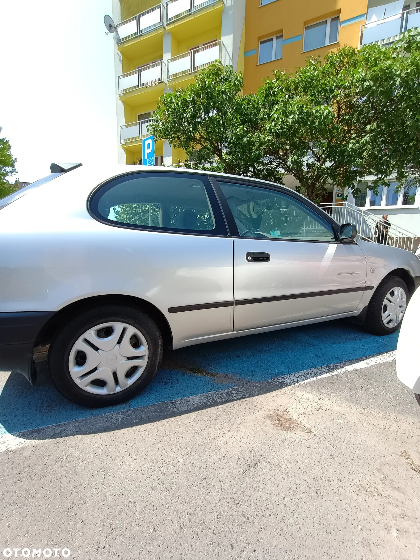 Toyota Corolla - 4