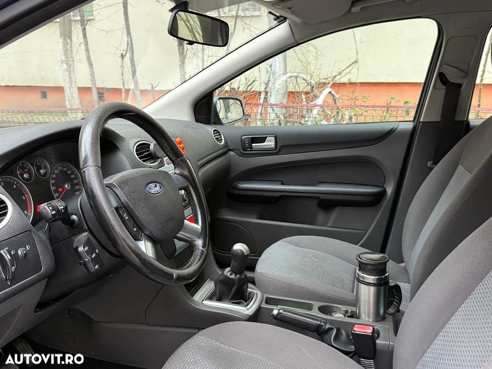 Ford Focus 1.6 TDCi Trend - 8