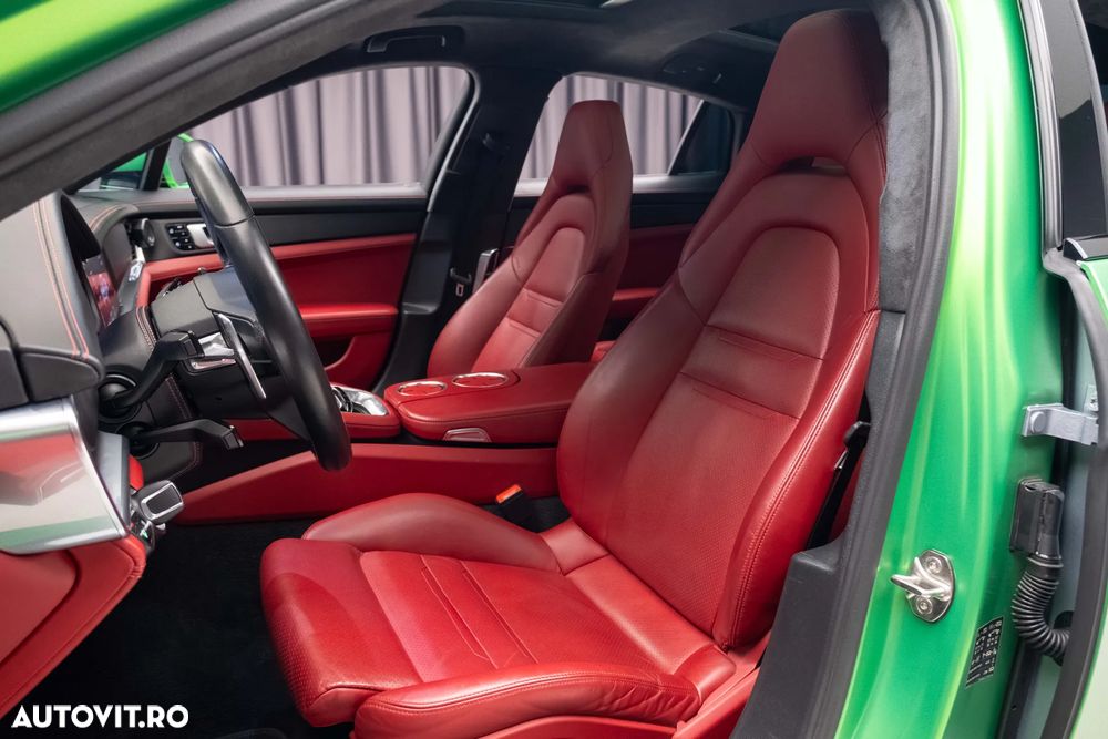 Porsche Panamera 4 - 25