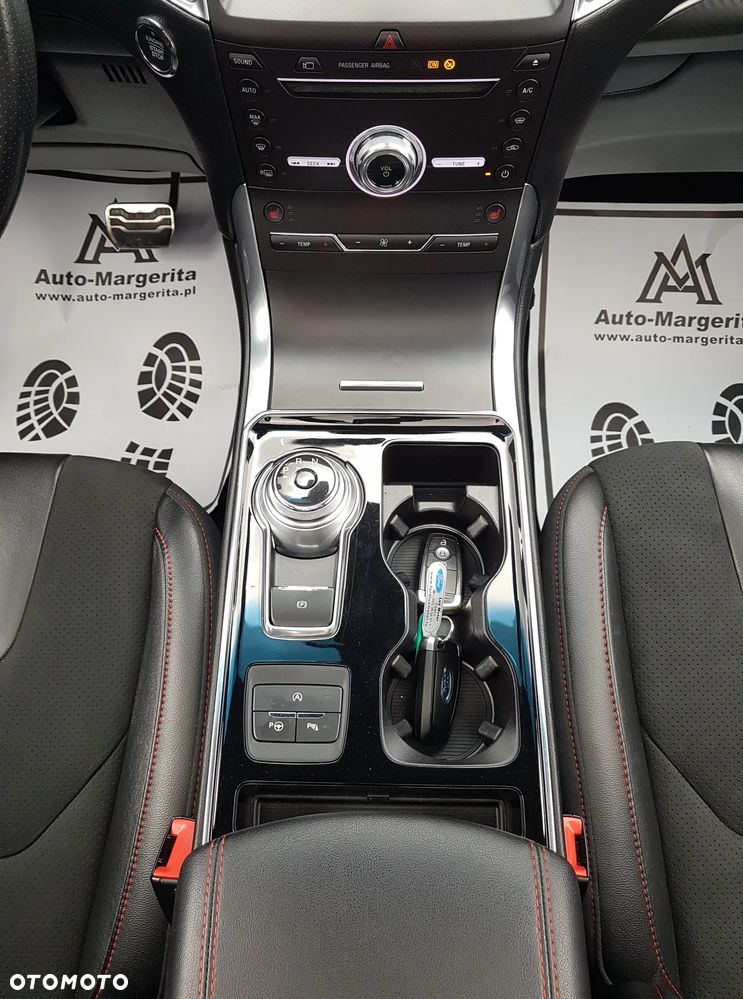Ford Edge 2.0 EcoBlue Bi-Turbo 4x4 ST-LINE - 24