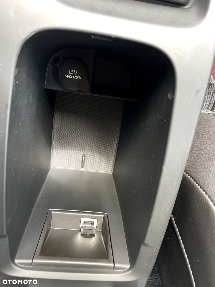 Volvo V40 D2 Inscription - 31