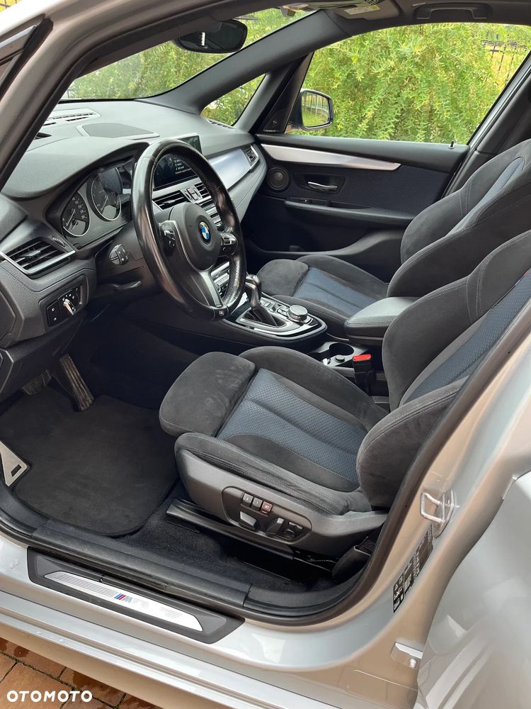 BMW Seria 2 220d M Sport - 5