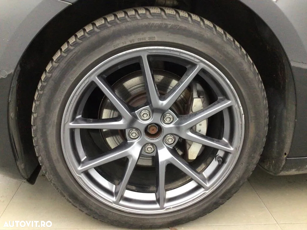Tesla Model 3 Langstreckenbatterie Allradantrieb Dual Motor - 7