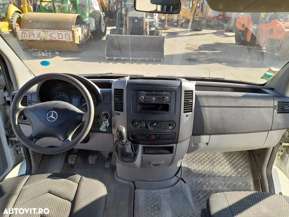 Mercedes-Benz Sprinter 3500 - 13