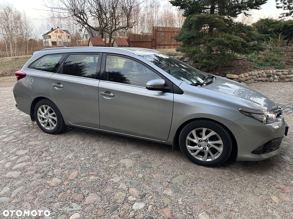 Toyota Auris 1.6 Comfort MS - 2