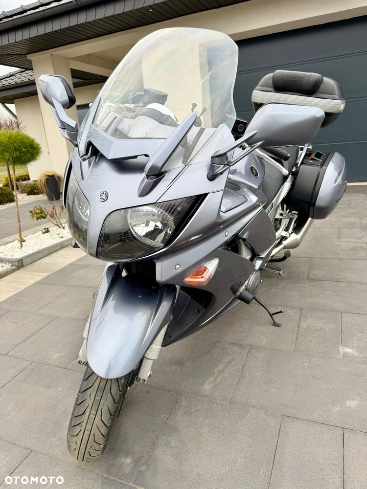 Yamaha FJR - 2