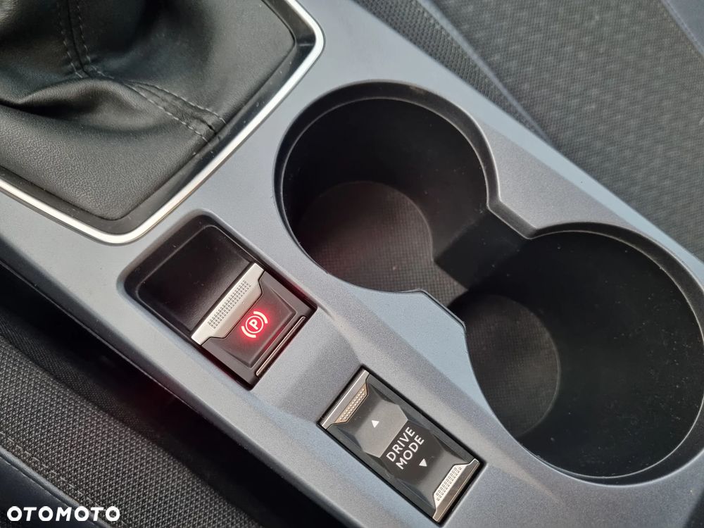 Peugeot 2008 PureTech 130 GPF Stop&Start Allure - 17