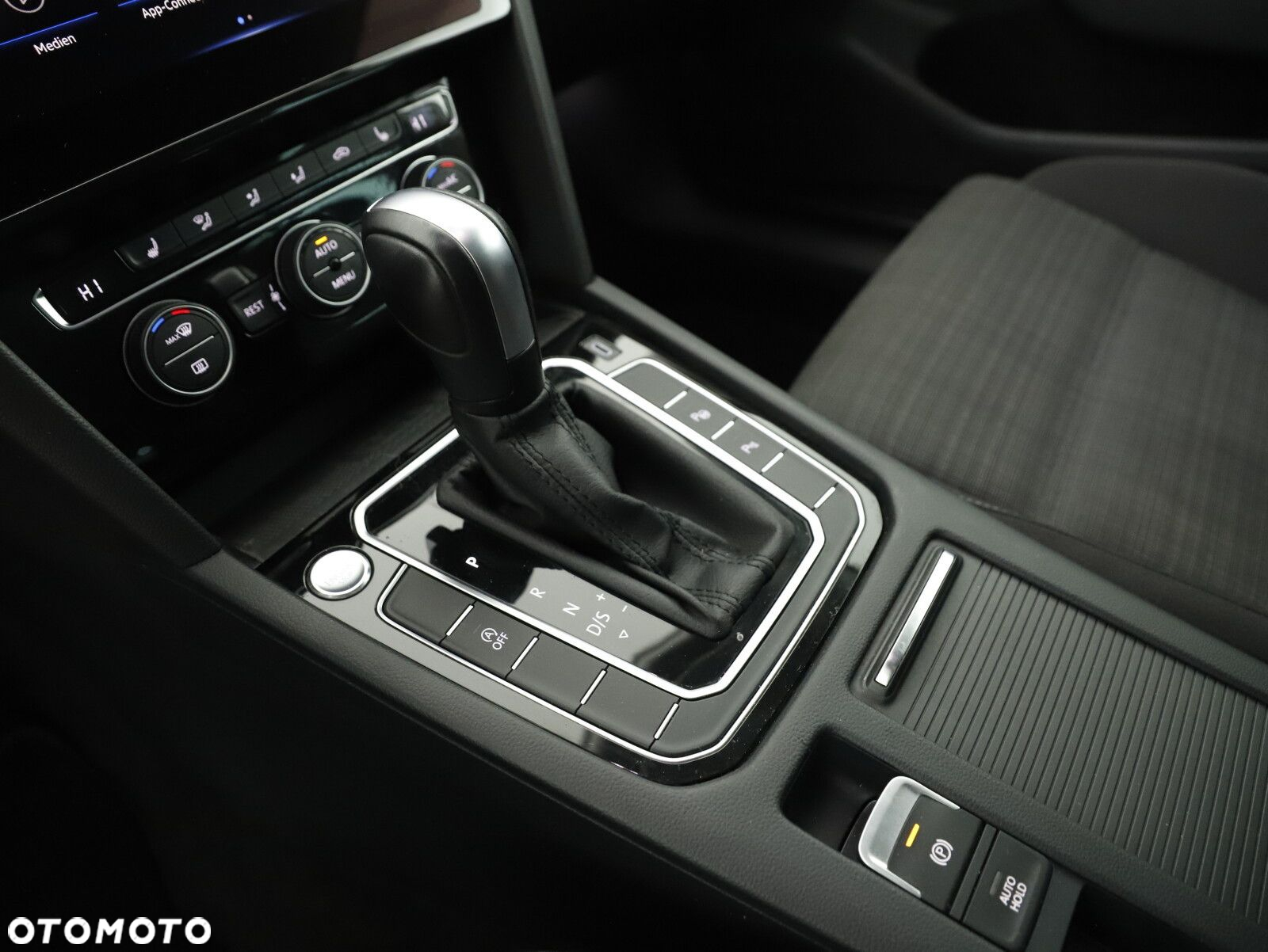 Volkswagen Passat - 9
