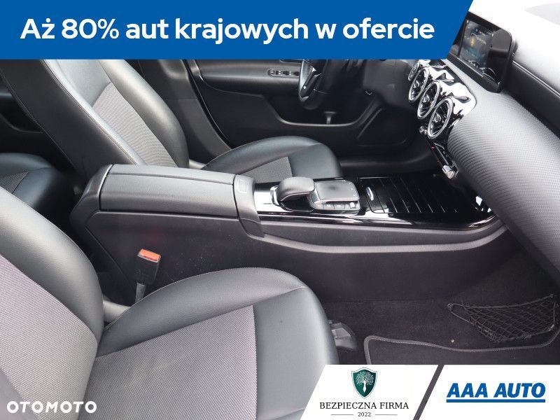 Mercedes-Benz CLA - 11