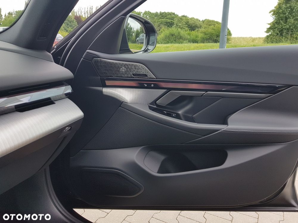 BMW Seria 5 540d xDrive mHEV M Sport - 35
