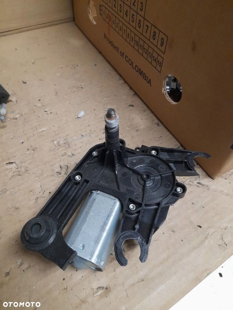 PEUGEOT 5008 I 12r silniczek wycieraczki tył 9680477480 53031812 - 4