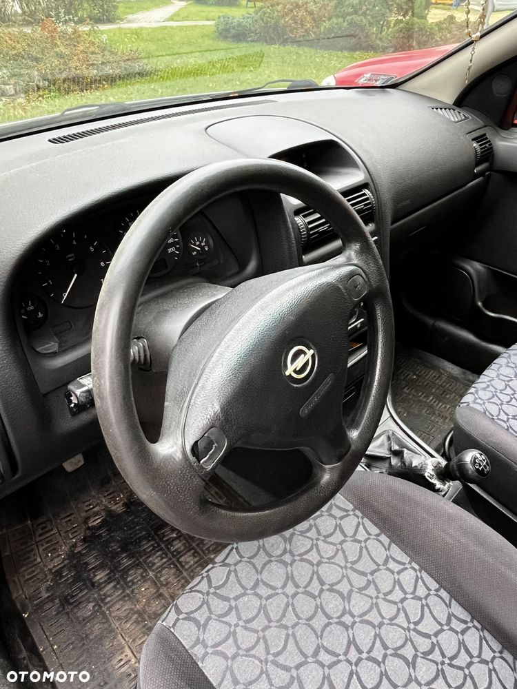 Opel Astra - 4