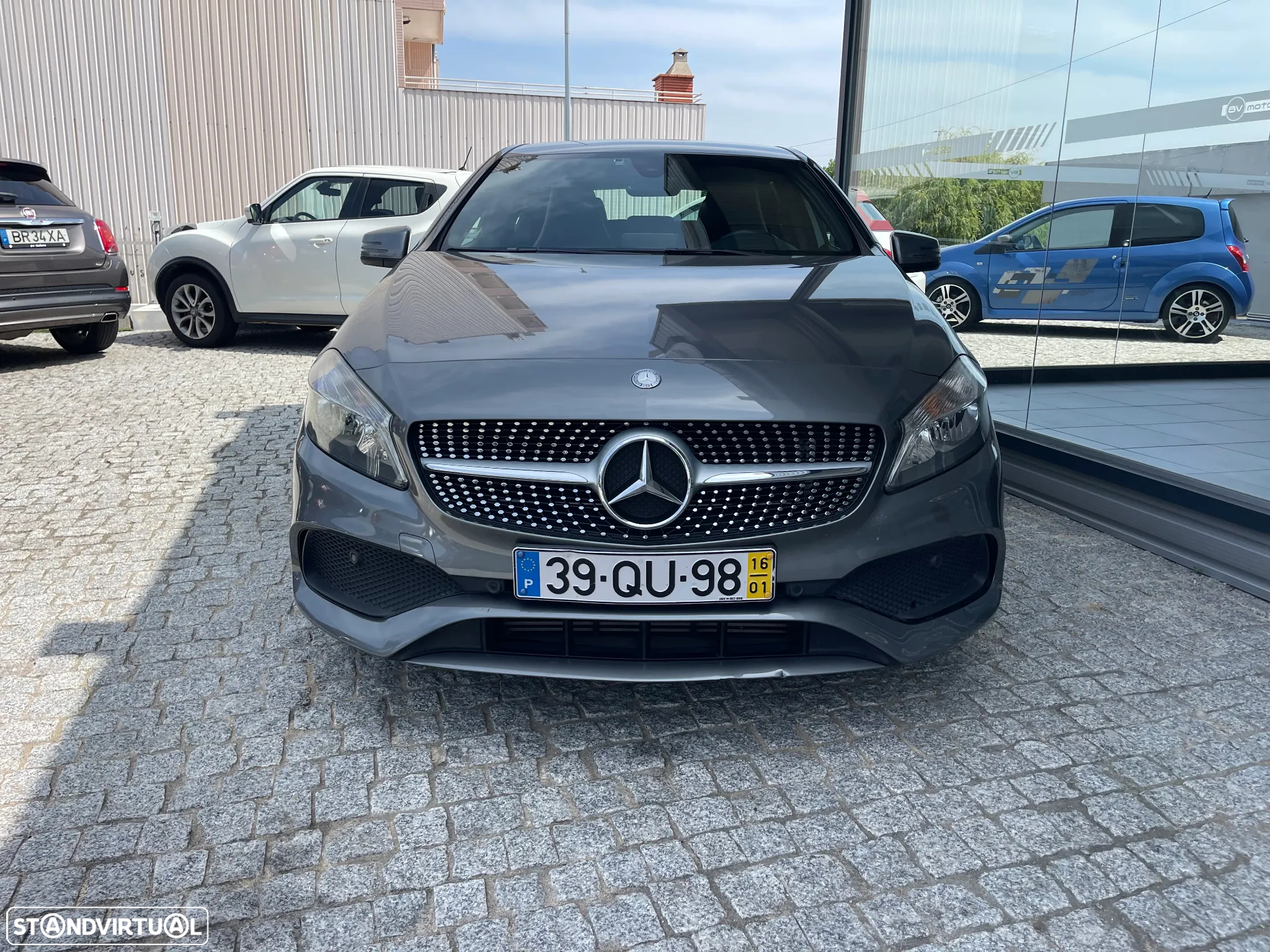 Mercedes-Benz A 180 d AMG Line - 4