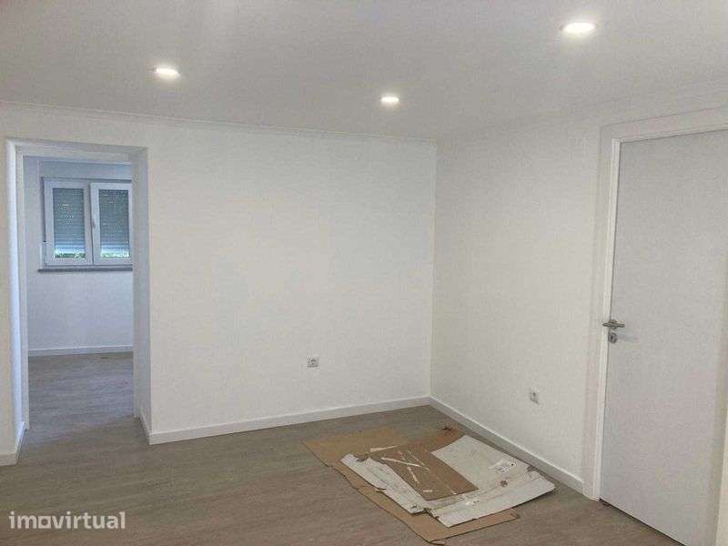 Apartamento T2 Renovado Parada - Carregal do Sal - Grande imagem: 4/9