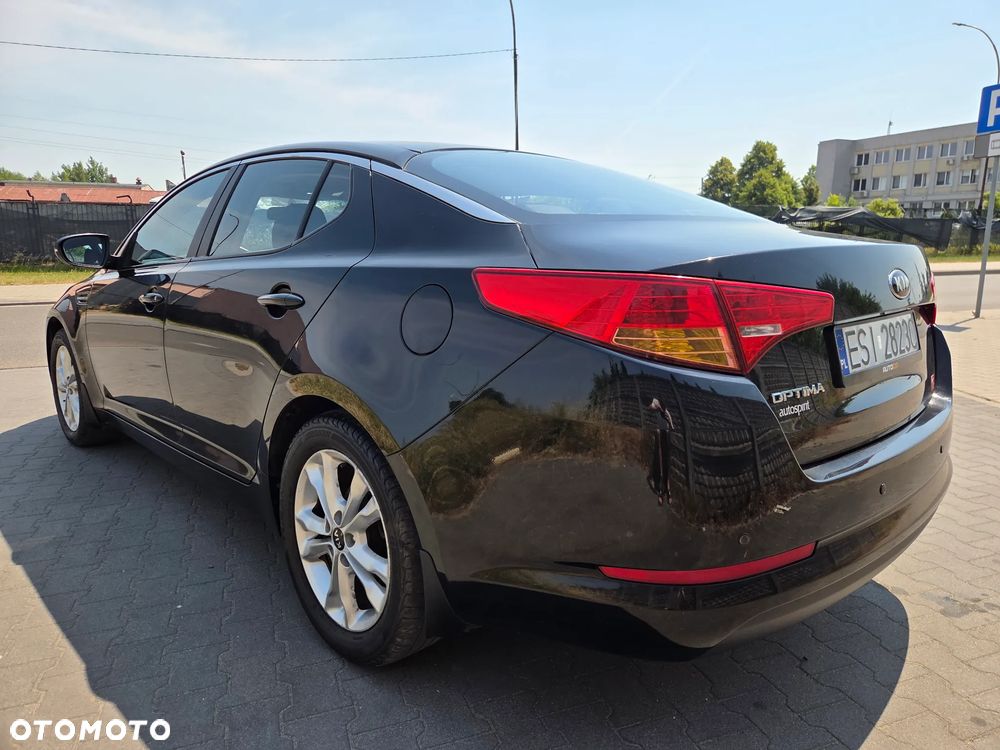 Kia Optima 2.0 M - 7