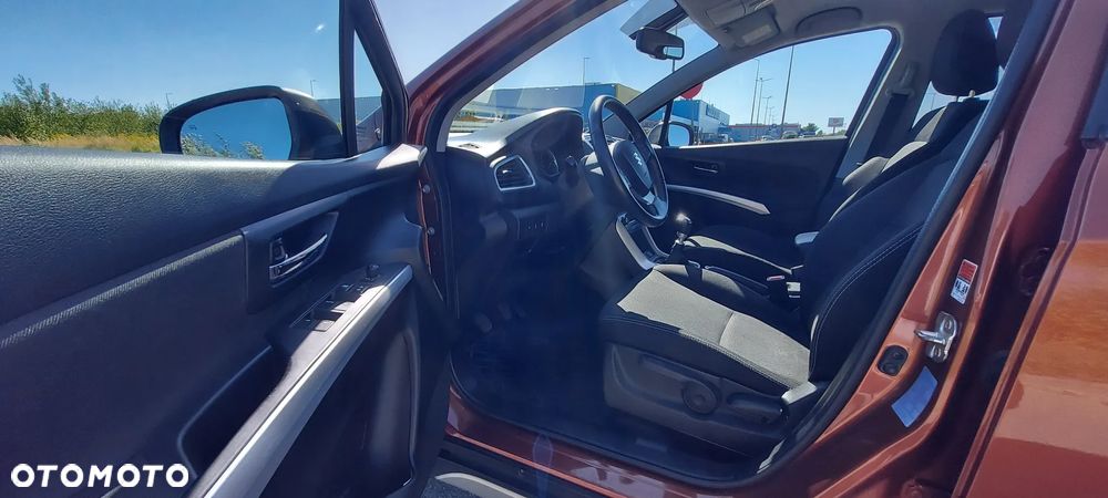 Suzuki SX4 S-Cross - 12