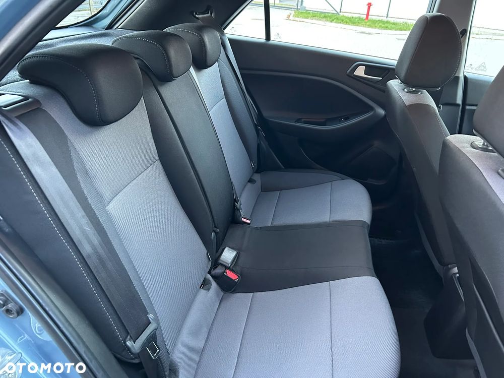 Hyundai i20 1.4 Active Premium - 9