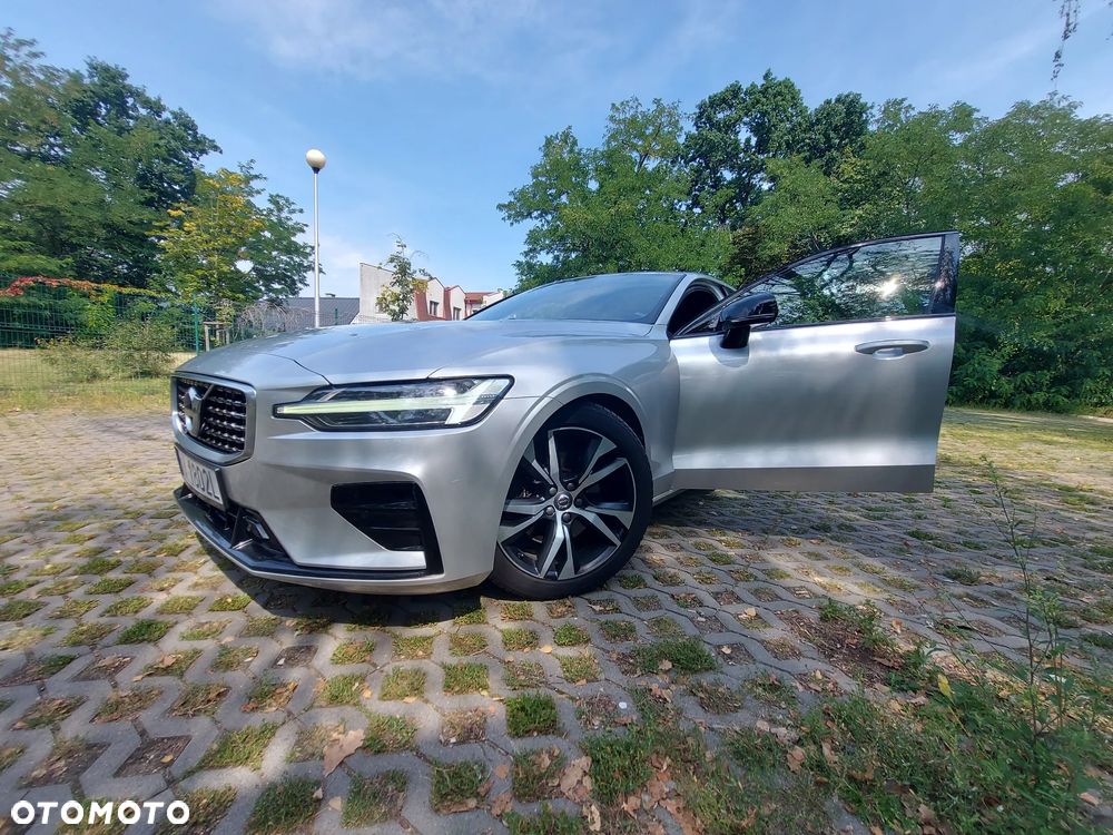 Volvo S60 T4 R-Design - 1