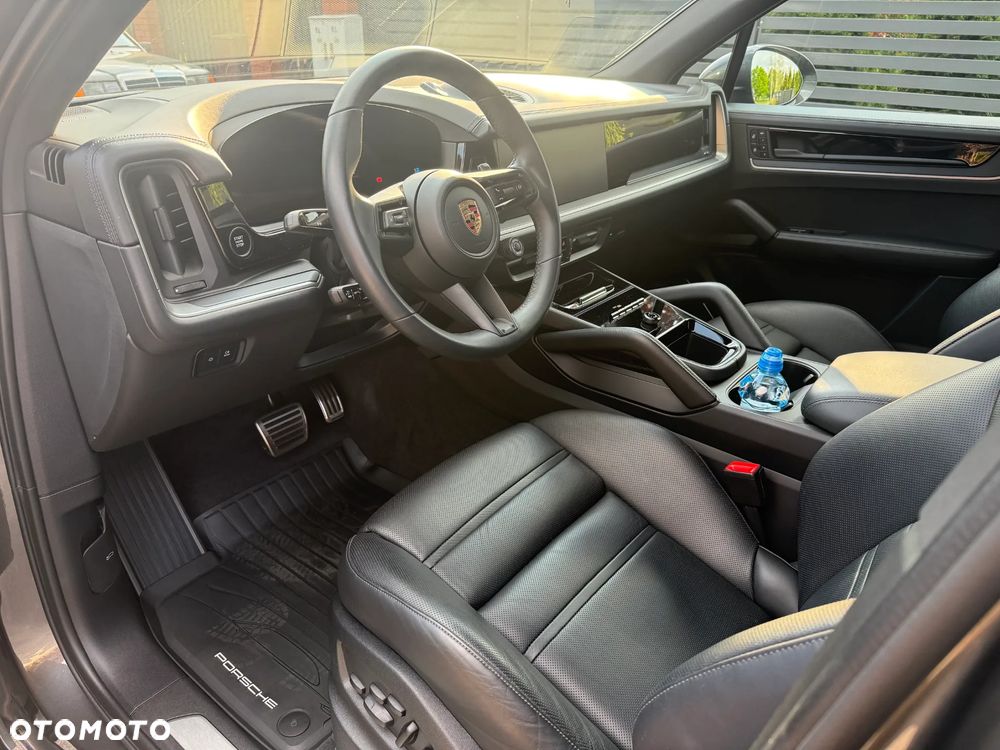 Porsche Cayenne - 15