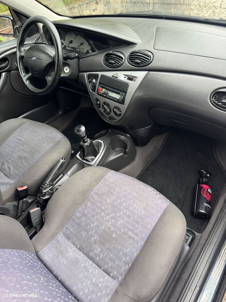 Ford Focus 1.8 TDdi Trend - 8