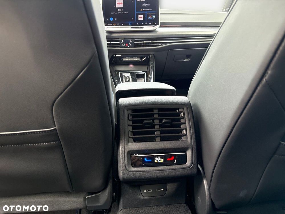 Volkswagen Golf - 17