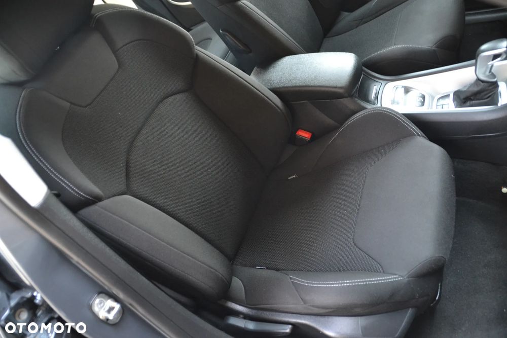Citroën C5 2.0 16V Confort - 32
