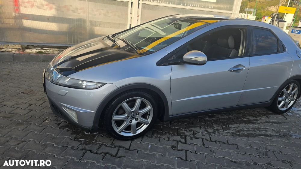 Honda Civic 1.8i Exec - 12