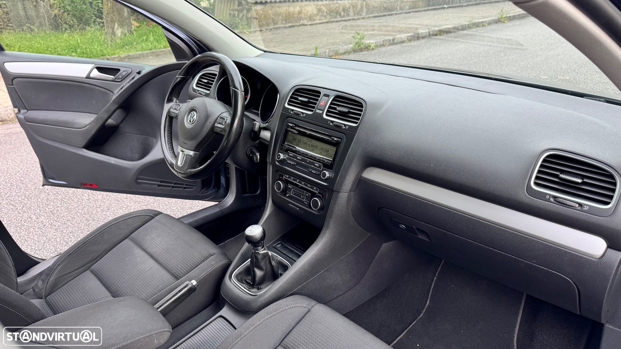 VW Golf 1.6 TDi Highline - 12