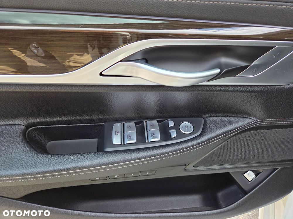 BMW Seria 7 730d - 13